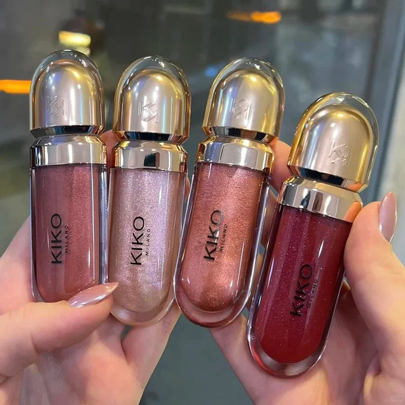 3D Glossy Lip Glow! 
Nourishing lip gloss with a mirror shine finish for soft, plump, and beautiful lips that last.
