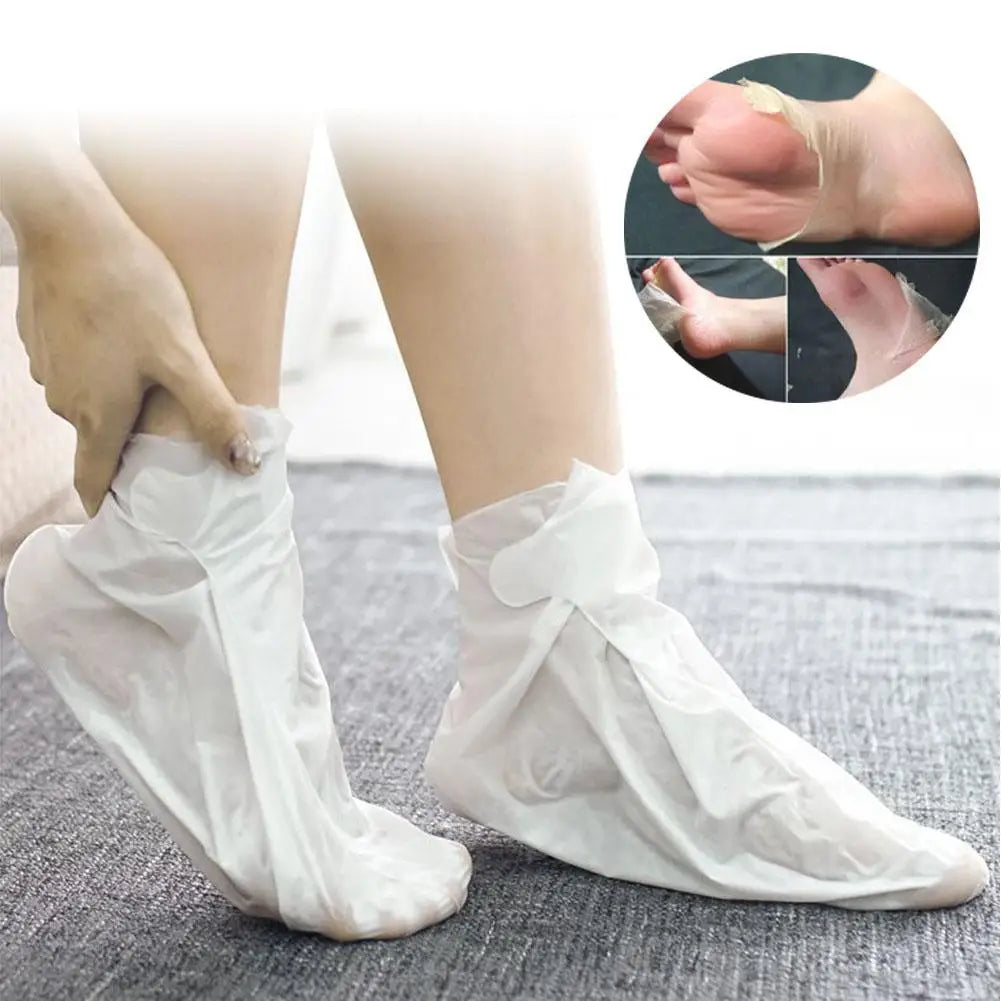 Exfoliating Foot Peel Mask Socks – 1 Pair

Give your feet a fresh, smooth makeover with this exfoliating foot mask. Designed to gently remove dead skin and roughness while helping restore a soft, moisturized feel. Enjoy sal