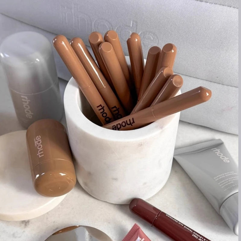 Soft, Plump & Irresistible Lips! 
Treat your lips to intense hydration with this peptide lip treatment. The silky formula helps keep lips soft, smooth, and glossy while enhancing their natural beauty with a healthy, juicy sh